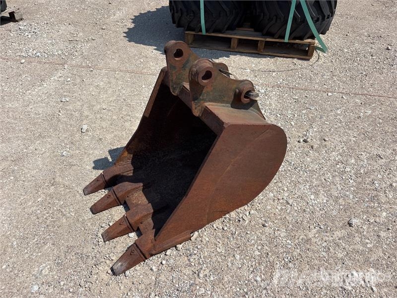 Ditch Witch MX27 18 in Digging Excavator Bucket Cucharones