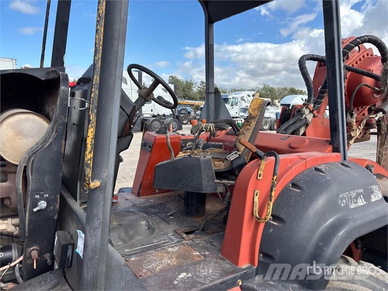 Ditch Witch RT95H 4x4 Trencher Trancheuse