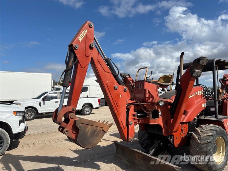 Ditch Witch RT95H 4x4 Trencher Trancheuse