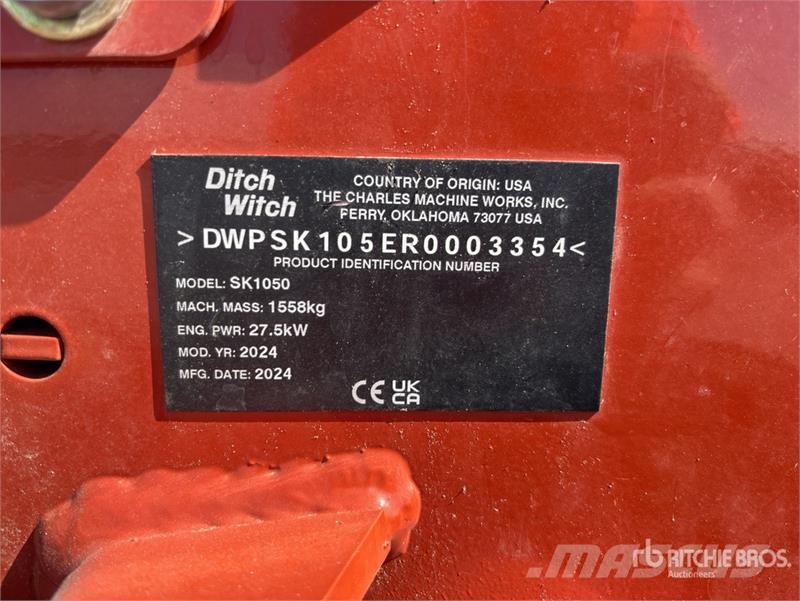 Ditch Witch SK1050 Mini Compact Track Loader Smykem řízené nakladače