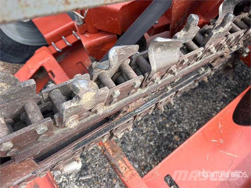 Ditch Witch Walk Behind Trencher w/2020 Ditch Witch Trailer Rovokopači freze za kanale Trenčeri