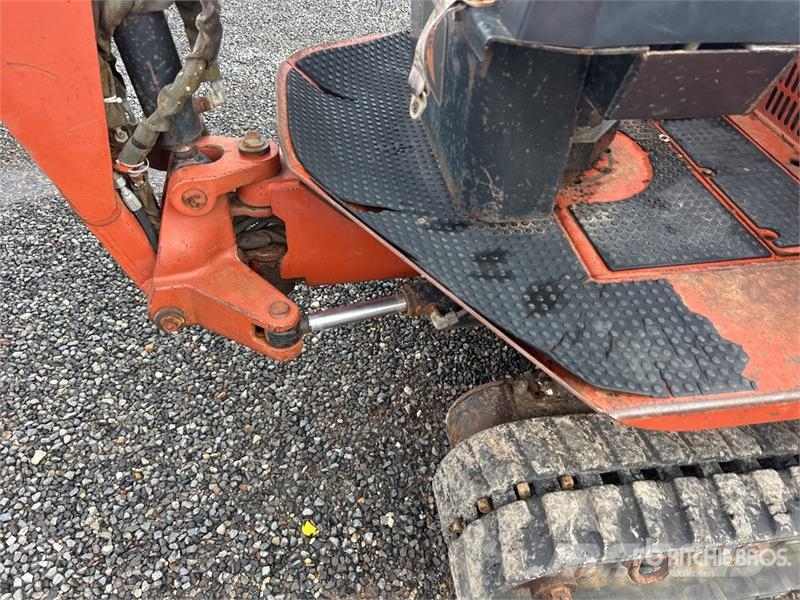 Ditch Witch XT850 Tracked Backhoe Loader Graaf-laadcombinaties