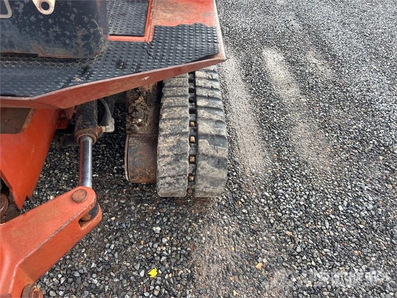 Ditch Witch XT850 Tracked Backhoe Loader Graaf-laadcombinaties