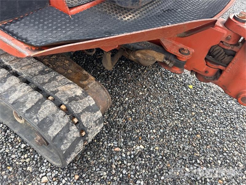 Ditch Witch XT850 Tracked Backhoe Loader Graaf-laadcombinaties
