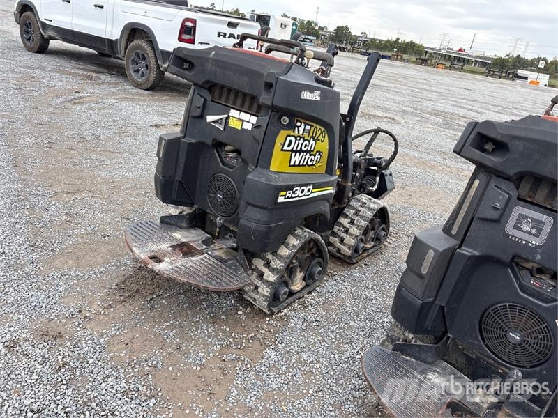 Ditch Witch Zahn R300 Tracked Tool Carrier Trencher Trancheuse