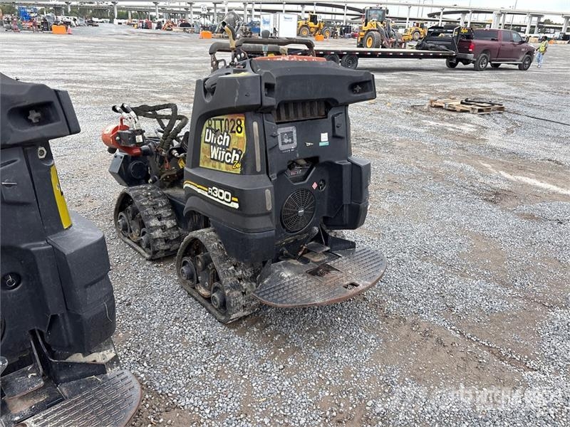 Ditch Witch Zahn R300 Tracked Tool Carrier Trencher Trancheuse