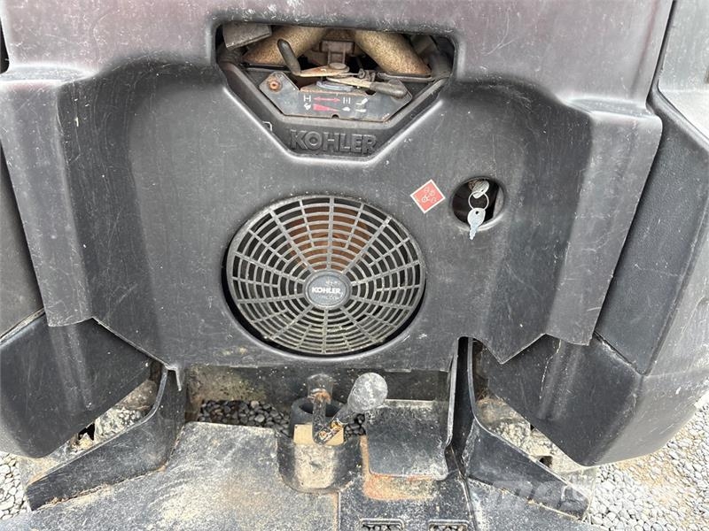 Ditch Witch Zahn R300 Tracked Tool Carrier Trencher Trancheuse