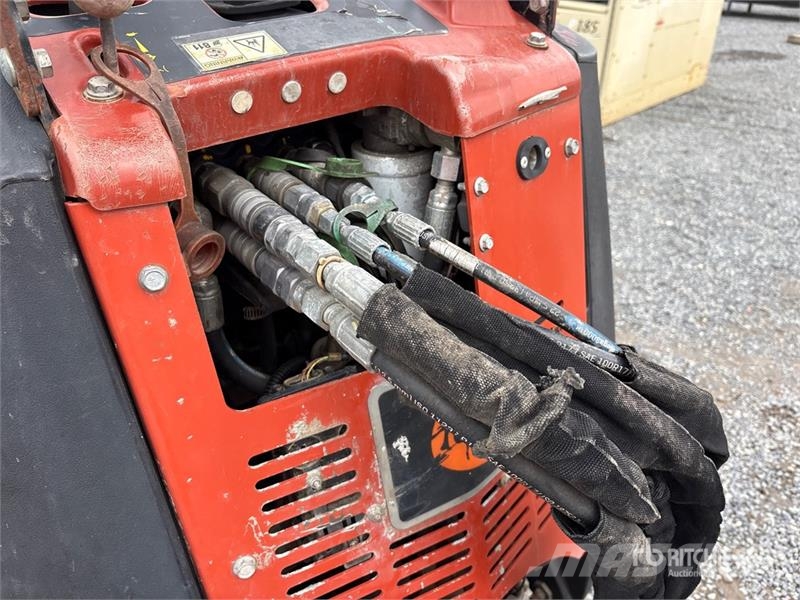Ditch Witch Zahn R300 Tracked Tool Carrier Trencher Trancheuse