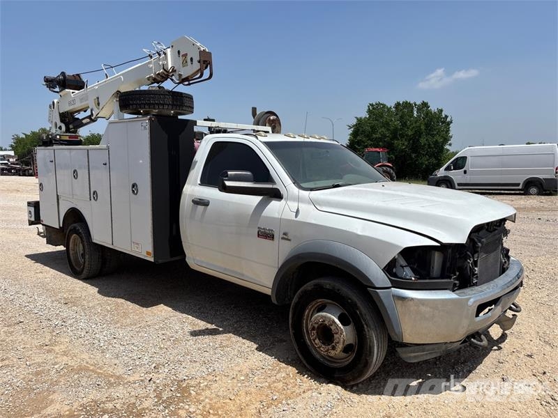 Dodge 5500 4x4 Service Truck (Inoperable) 市政车