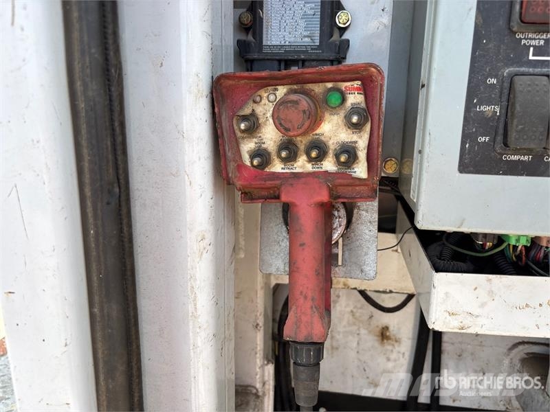 Dodge 5500 4x4 Service Truck (Inoperable) 市政车
