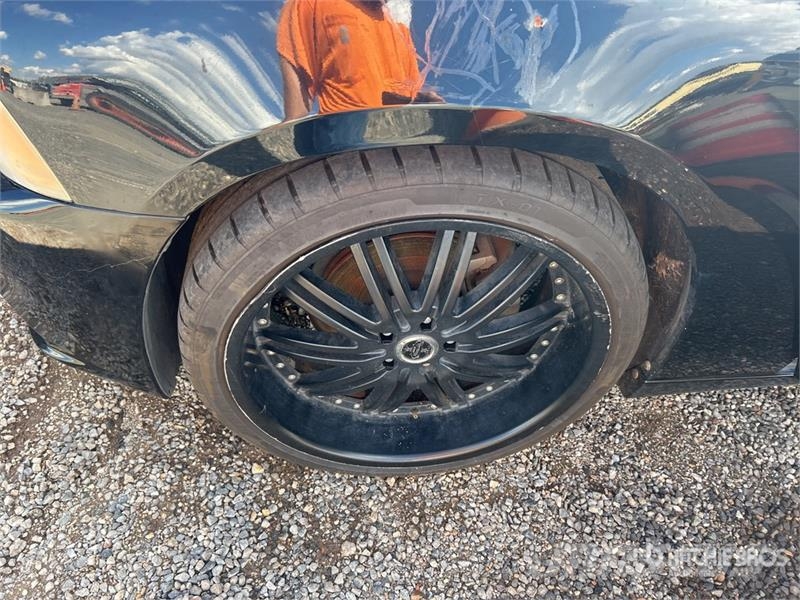 Dodge Charger Automobile (Inoperable) PKWs