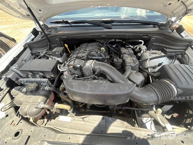 Dodge Durango Limited 2WD SUV Kistehergépjárművek