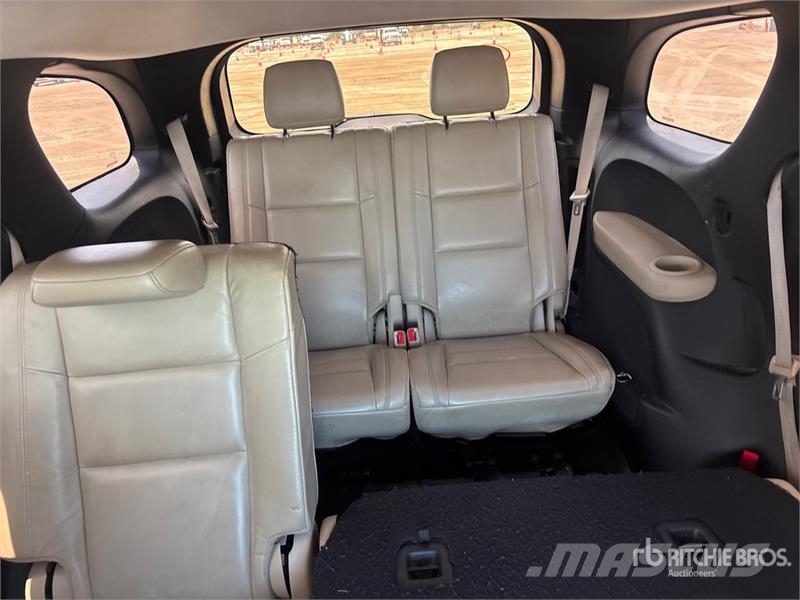 Dodge Durango Limited 2WD SUV Kistehergépjárművek