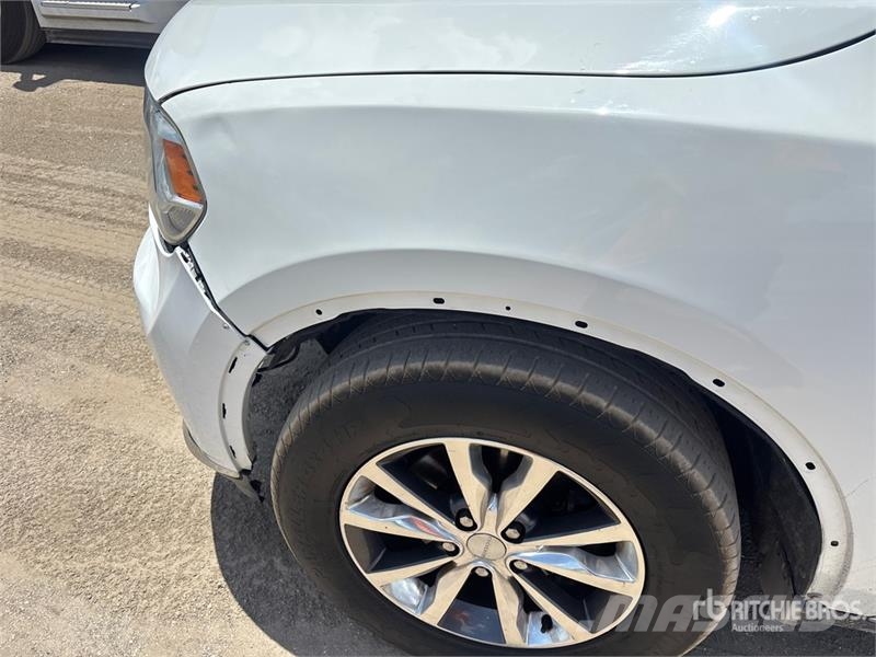Dodge Durango Limited 2WD SUV Kistehergépjárművek