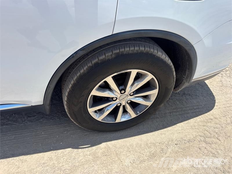 Dodge Durango Limited 2WD SUV Kistehergépjárművek