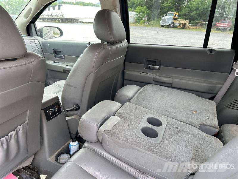 Dodge Durango SLT AWD SUV Automobily