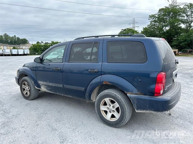 Dodge Durango SLT AWD SUV Automobily