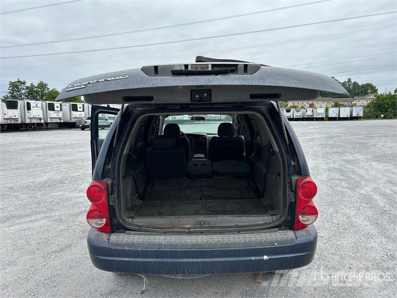 Dodge Durango SLT AWD SUV Automobily