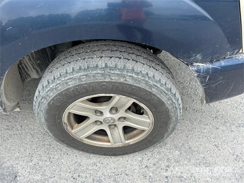 Dodge Durango SLT AWD SUV Automobily