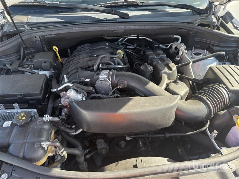 Dodge Durango ST 汽车