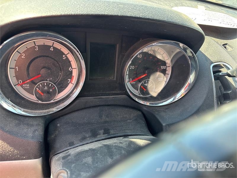 Dodge Grand Caravan Minivan 汽車