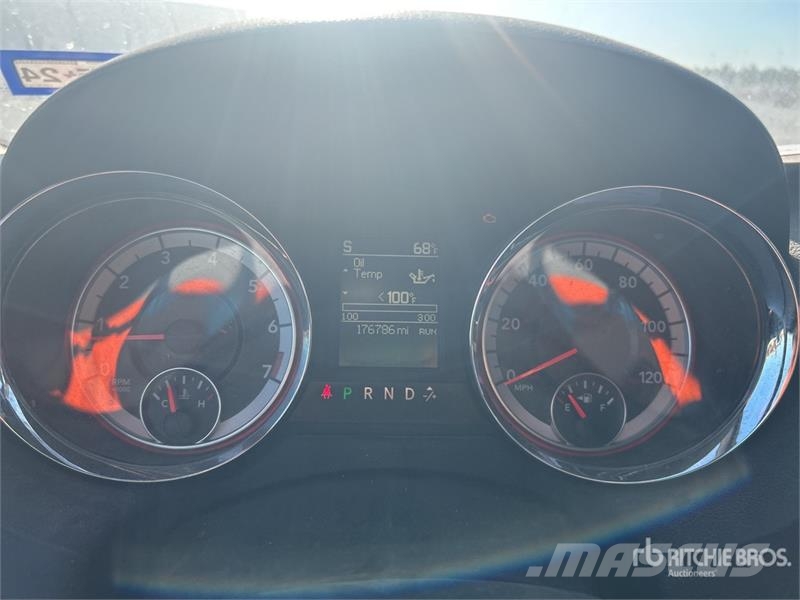 Dodge Grand Caravan Minivan 汽車