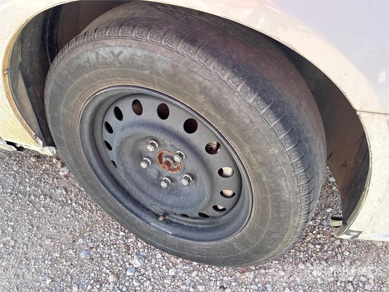 Dodge Grand Caravan Minivan 汽車