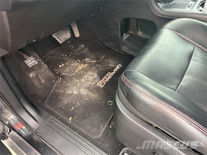 Dodge Grand Caravan R/T Minivan Carros