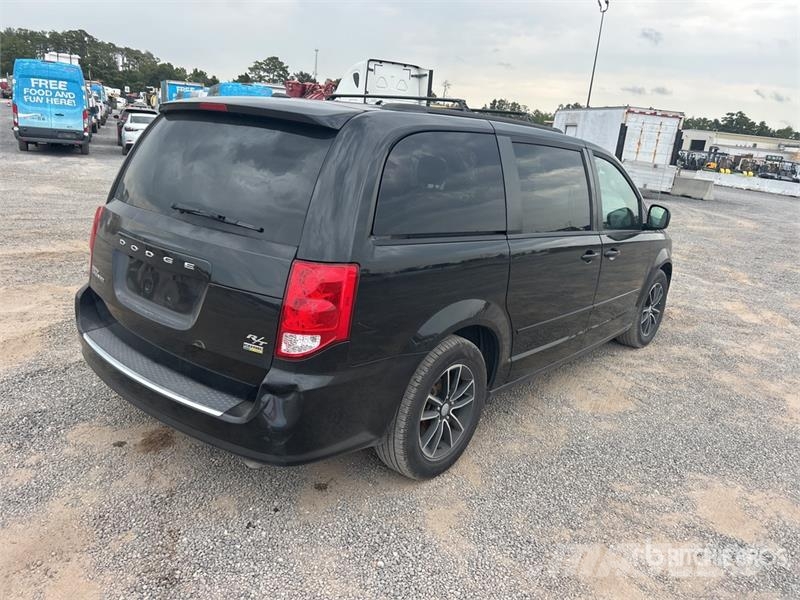 Dodge Grand Caravan R/T Minivan Carros