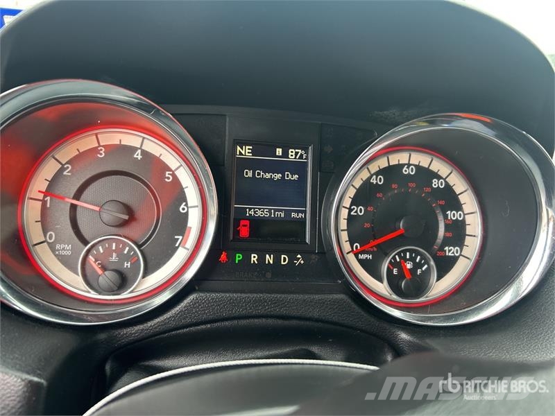 Dodge Grand Caravan R/T Minivan Carros