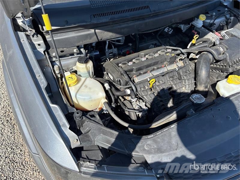 Dodge Journey 2WD SUV Automašīnas