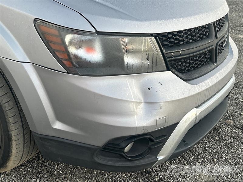 Dodge Journey SUV Automašīnas