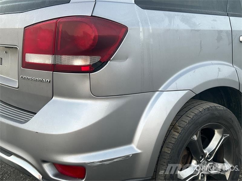 Dodge Journey SUV Automašīnas