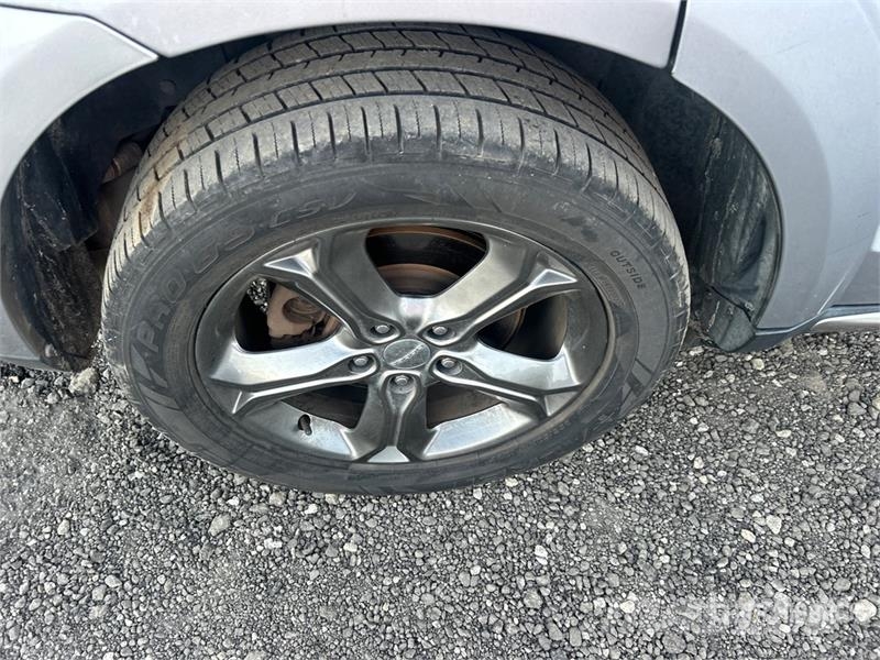 Dodge Journey SUV Automašīnas