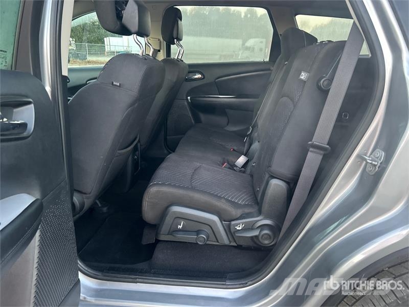 Dodge Journey SUV Automašīnas