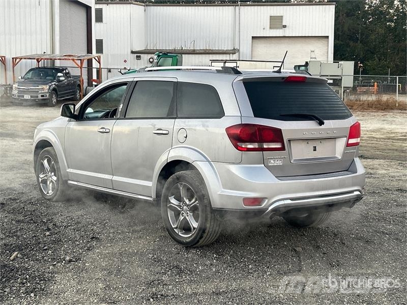 Dodge Journey SUV Automašīnas