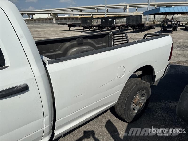 Dodge Ram 3500 Otros