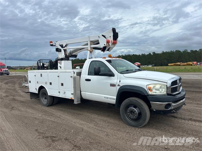 Dodge Ram 5500 Avtokošare