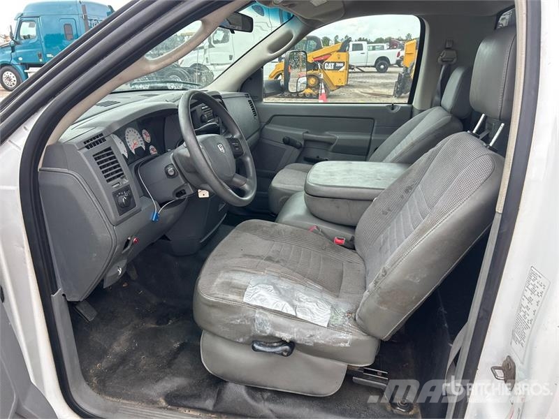 Dodge Ram 5500 Avtokošare