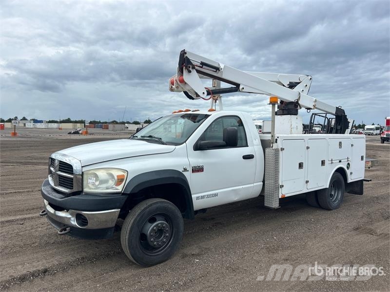Dodge Ram 5500 Avtokošare
