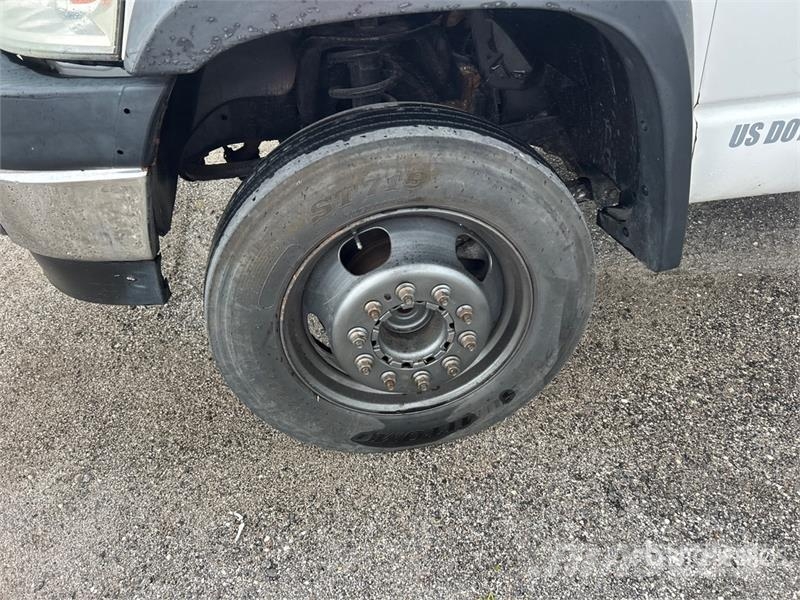 Dodge Ram 5500 Avtokošare