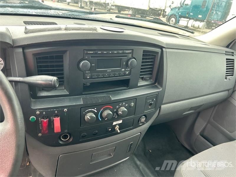 Dodge Ram 5500 Avtokošare