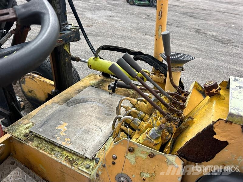 Donkey D12-3K 3000 lb 3x3 Truck Mounted Forklift Truck mounted forklifts