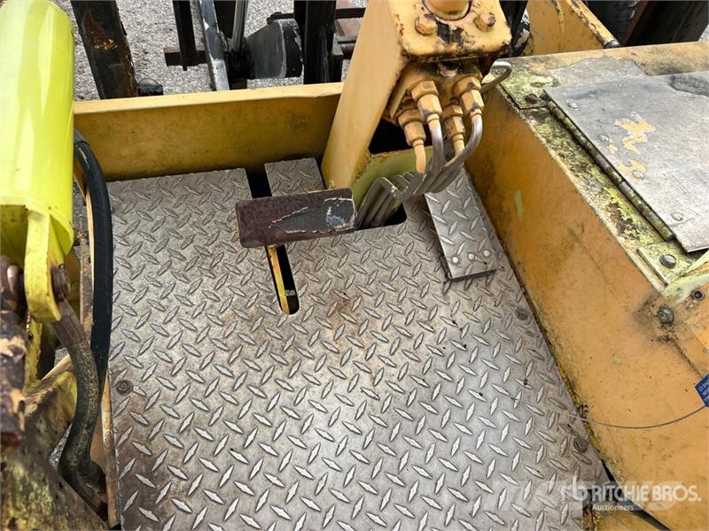 Donkey D12-3K 3000 lb 3x3 Truck Mounted Forklift Truck mounted forklifts