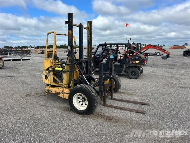 Donkey D12-3K 3000 lb 3x3 Truck Mounted Forklift Truck mounted forklifts