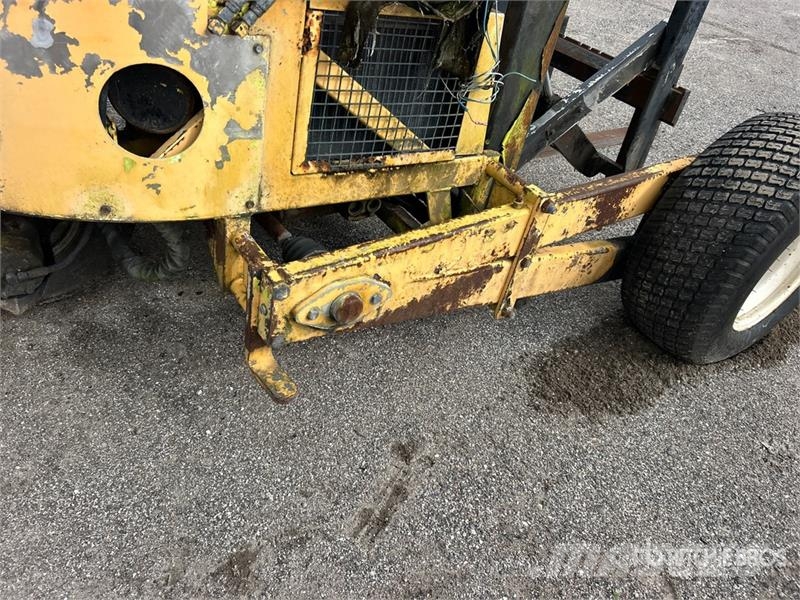 Donkey D12-3K 3000 lb 3x3 Truck Mounted Forklift Truck mounted forklifts