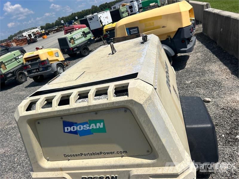 Doosan 185WDO-T4F 185 cfm Mobile Air Compressor (Inoperab Kompressoren