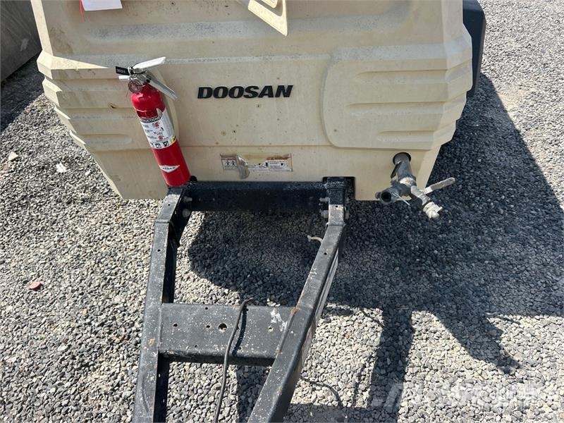 Doosan 185WDO-T4F 185 cfm Mobile Air Compressor (Inoperab Kompressoren