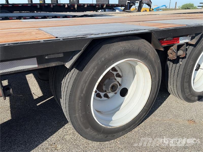 Doosan 50 ft T/A Step Deck Trailer لوادر منخفضة