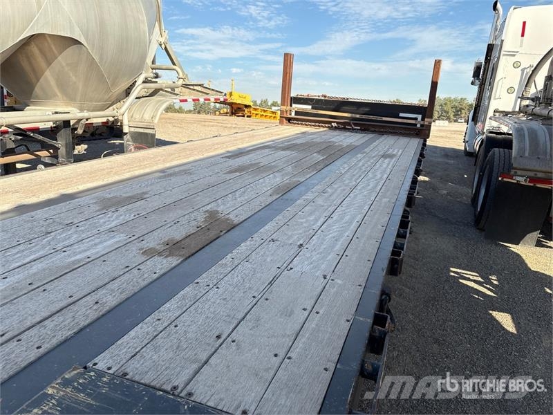 Doosan 532DCZIDCEFQD 53 ft Tri/A Step Deck Trailer 低架裝載車